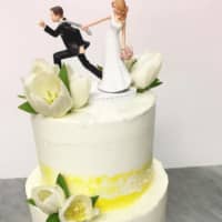 <p>Erie Coffeeshop &amp; Bakery in Rutherford will even make wedding cakes.</p>