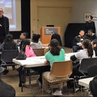 <p>Award-winning architect and Turnaround Artist Thom Mayne presented the students with examples of architecture, explaining that it all starts with an idea.</p>