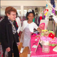 <p>Ziya selling her accessories at a local craft fair</p>