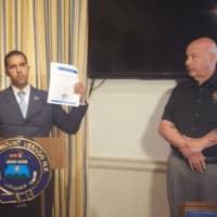<p>Mount Vernon Mayor Richard Thomas is calling on City Comptroller Maureen Walker to modernize its payroll system.</p>