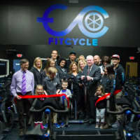 <p>Fairfield First Selectman cuts the ribbon at the grand opening of FitCycle Studio.</p>