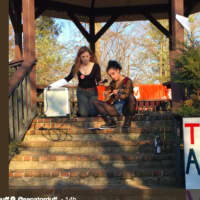 <p>Students preparing signs for an anti-gun rally in Ridgefield.</p>