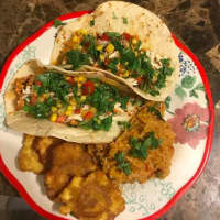 <p>Chicken tacos by Chef Suave.</p>