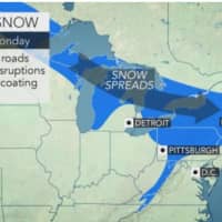 <p>A look at the weather pattern Sunday, Dec. 23 into Christmas Eve, Monday, Dec. 24.</p>