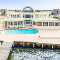 <p>Joe Pesci&#x27;s $6.5 million bayfront mansion in Ocean County has a &quot;standard&quot; 125-foot dock, the Hollywood movie star says.</p>