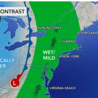<p>Christmas Eve will be wet and mild after a stretch of dry, cold days.</p>