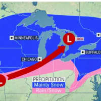 <p>A look at the new storm system moving through to start the week.</p>