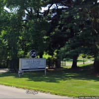 Country Club Death: Tree Falls Onto Golf Cart In Pennsylvania Killing Passenger, Cops Say
