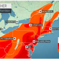<p>Get set for sizzling, summer-like temperatures this weekend.</p>