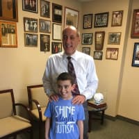 <p>Area kids met with borough officials during a Light It Up Blue event.</p>