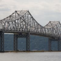 <p>Professor Philip Mark Plotch captivated an audience when he talked about the politics of building and maintaining the Tappan Zee Bridge.</p>