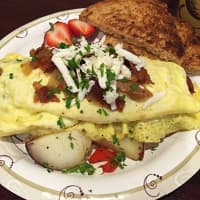 <p>The cafe is known for awesome omelets.</p>