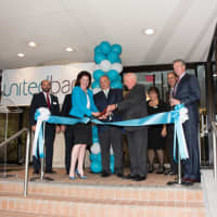 <p>Ribbon Cutting, left to right: Maureen Hanley-Bellitto, senior vice president of commercial lending; Bill Crawford, CEO; and Jim Marpe, First Selectman of Westport. </p>