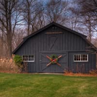 <p>The property includes a five-stall barn.</p>