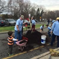 <p>Members of Cub Scout Pack 88 did a little spring cleaning for Earth Day 2017.</p>