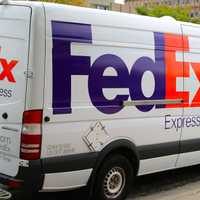 fedex stole off white dunks