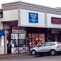 <p>Giannella&#x27;s Bakery and Delicatessen in Glen Rock serves fries with cheese, gravy, or both.</p>
