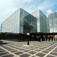 <p>Court Plaza has one new tenant, and one longtime tenant has renewed her lease.</p>
