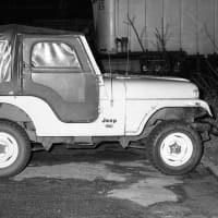 <p>One suspect in the 1981 murder of a 21-year-old Norwalk woman was seen driving a yellow Jeep similar to his one.</p>