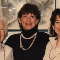 <p>Margot Malin, right, founder of Lots to Live For, with her late grandmother and mother in 1987. The two of them died from cancer in 1988 and 2000, respectively.</p>