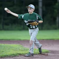 <p>Right-hander Joe McEniry tosses a pitch for the victorious Yorktown Thunder.</p>