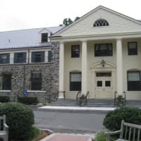 <p>Eastchester Town Hall</p>