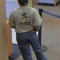 <p>A serial bank robber strikes a bank in New Rochelle. </p>