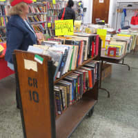 <p>There was no shortage of books at the Mount Vernon sale.</p>