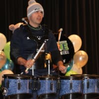 <p>As part of their publicity tour leading up to Super Bowl Sunday, the Seattle Seahawks&#x27; marching band, &quot;Blue Thunder,&quot; sent 10 of their 33 drummers to make a pitstop at the New York School for the Deaf and put on a surprise performance.</p>