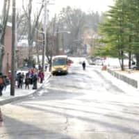 <p>There is congestion on Siwanoy when students need to get picked up in Eastchester.</p>