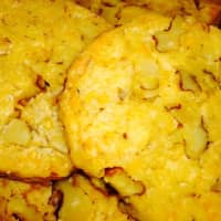 <p>Cheddar crackers from the Tartine Cookbook.</p>