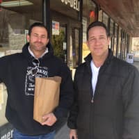 <p>Brant Bloom (right) gets lunch with friend Eric Weintraub (left), before he moves from White Plains to Florida Saturday.  </p>