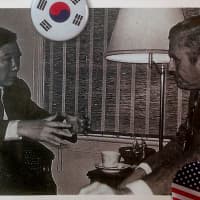 <p>Donald Gregg meets with Kim Dae-jung, who served as President of the Republic of Korea from 1998 to 2003, and won the Nobel Peace Prize in 2000. </p>