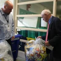 <p>State Regent Harry Phillips toured Anne Hutchinson Elementary School in Eastchester</p>