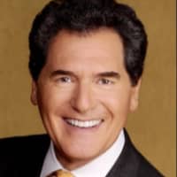 <p>FOX New York anchor Ernie Anastos will receive an honorary doctorate degree from Sacred Heart University.</p>