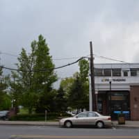 <p>The new building would be constructed on a parking lot that is to the left of the First Niagara building in Mount Kisco</p>