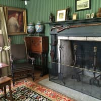 <p>Although the guns may be replications, much of what is seen in the living room at the Weir House is original to the house.</p>
