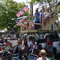 <p>The Maurd family of Easton wanted a better view of this year&#x27;s parade so Fairfield native Shawn Maurd built a grandstand to go on top of his truck. </p>