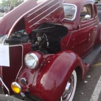 <p>A 1936 Ford window coup.</p>