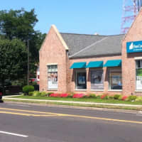 <p>Norwalk police are searching for a suspect who robbed the First County Bank on Westport Avenue on Thursday morning.</p>