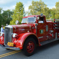 <p>A vintage Croton Falls firetruck in the South Salem parade.</p>