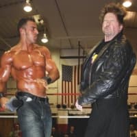 <p>Giovanni Roselli slaps WWE legend &quot;Rowdy Roddy Pipper.&quot; </p>