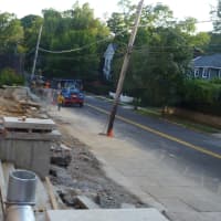 <p>The sidewalk along Murray Avenue will remain open for pedestrians. </p>