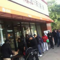 <p>Customers wait patiently in line at the AT&amp;T retail store at 2147 Summer St. on Friday to get a chance to buy the new iPhone 6 that became available to the general public on Friday.</p>