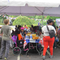 <p>The volunteers provided lunch to all comers in White Plains.</p>