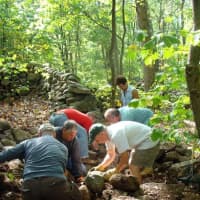 <p>A master craftsman will lead a hands-on workshop on restoring stone walls. </p>