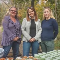 <p>Pocantico Hills Foundation parents and volunteers provided water and pretzels for the students who walked from 1 to 3 miles each.</p>