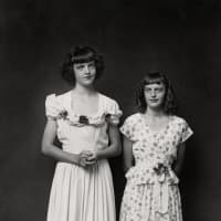 <p> Picola and Iola Harper, sisters.</p>
