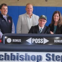 Stepinac's DeMuro Signs Official Letter To Play For Manhattan College