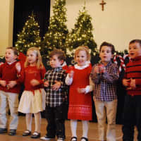 <p>St. John Preschoolers sing holiday songs.</p>